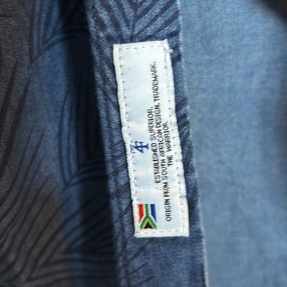 Men's Blue Patterned Casual Button Down Shirt - Picture 6 of 10